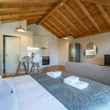 Firmeza Premium Design, Space & Comfort Порту